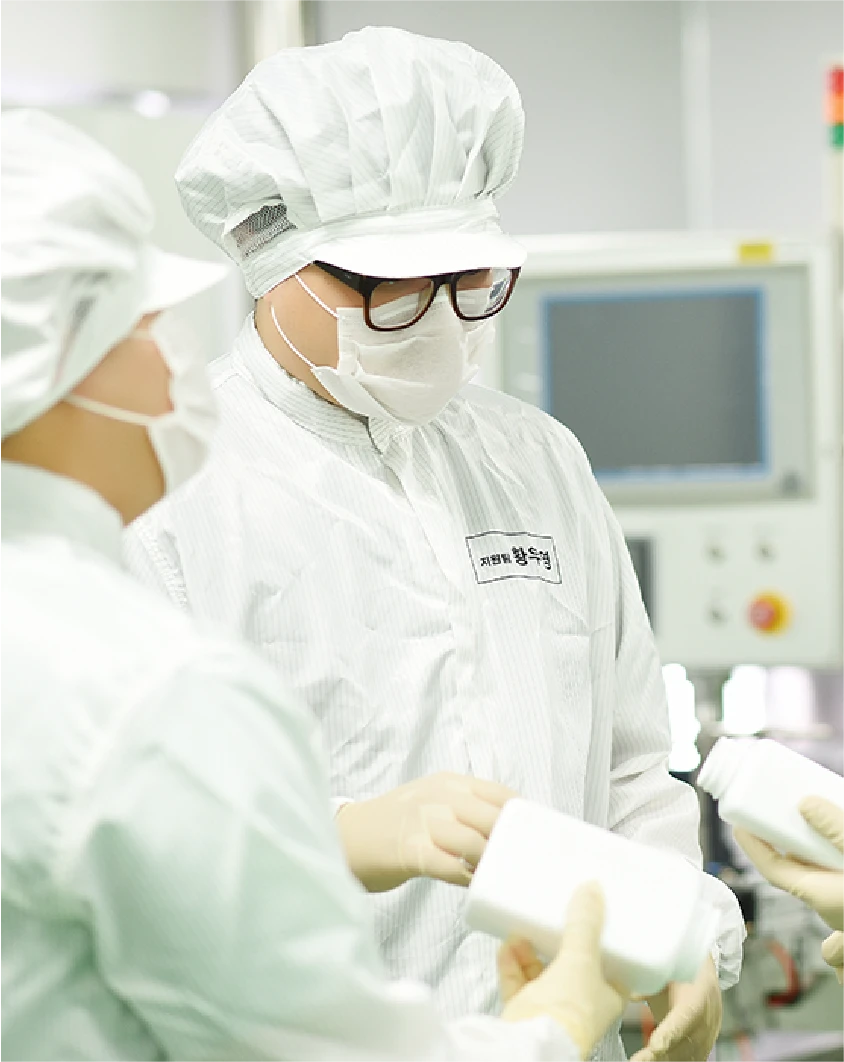 ISO 5 無菌清淨室作業現場